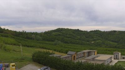 immagine della webcam nei dintorni di Corneliano d'Alba: webcam Cerretto Langhe
