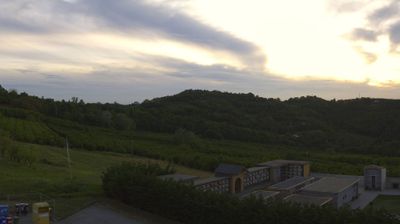 immagine della webcam nei dintorni di Cervere: webcam Cerretto Langhe