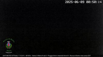 immagine della webcam nei dintorni di Castellafiume: webcam Rocca di Botte