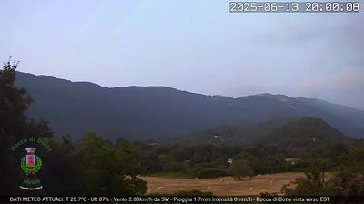 immagine della webcam nei dintorni di Petrella Salto: webcam Rocca di Botte