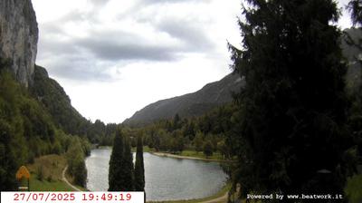 immagine della webcam nei dintorni di Sopramonte: webcam San Lorenzo in Banale