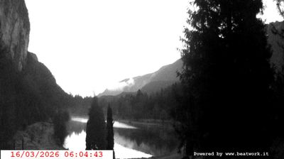 immagine della webcam nei dintorni di Carisolo: webcam San Lorenzo in Banale