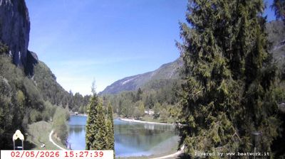 immagine della webcam nei dintorni di Rifugio Viviani: webcam San Lorenzo in Banale