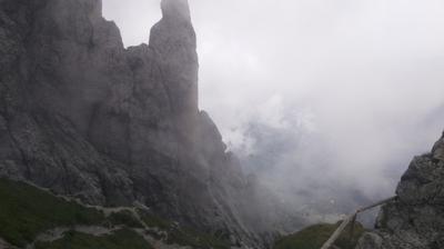 immagine della webcam nei dintorni di Monte Marenzo: webcam Piani Resinelli