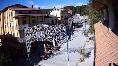 immagine della webcam nei dintorni di Montalto Uffugo: webcam Camigliatello Silano