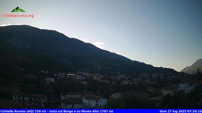 immagine della webcam nei dintorni di Castellafiume: webcam Civitella Roveto
