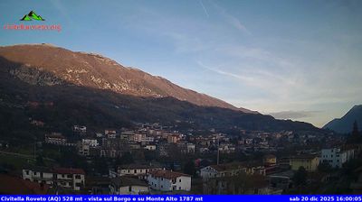 immagine della webcam nei dintorni di Vallepietra: webcam Civitella Roveto