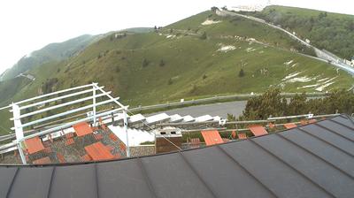 Preview delle webcam di Pieve del Grappa › Sud-Est: Sacrario militare del Monte Grappa