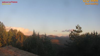 immagine della webcam nei dintorni di Castelluccio Norcia: webcam Colfiorito