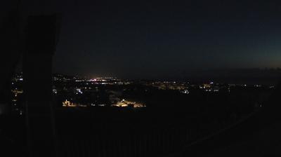 immagine della webcam nei dintorni di Morro d'Oro: webcam Scerne