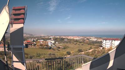 immagine della webcam nei dintorni di Roseto degli Abruzzi: webcam Scerne