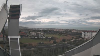 immagine della webcam nei dintorni di Morro d'Oro: webcam Scerne