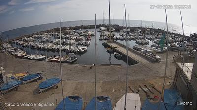 immagine della webcam nei dintorni di Livorno: webcam Antignano