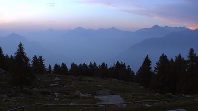 immagine della webcam nei dintorni di Domaso: webcam Monte Legnone