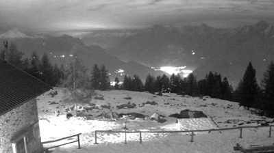 immagine della webcam nei dintorni di Domaso: webcam Monte Legnone