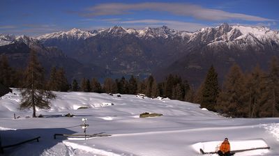 immagine della webcam nei dintorni di Alpe Giumello: webcam Monte Legnone