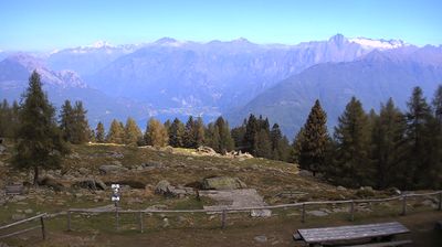 immagine della webcam nei dintorni di Sant'Abbondio: webcam Monte Legnone