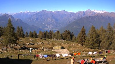 immagine della webcam nei dintorni di Dosso del Liro: webcam Monte Legnone