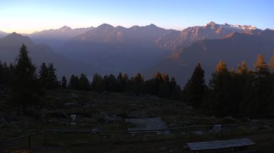 immagine della webcam nei dintorni di Dervio: webcam Monte Legnone
