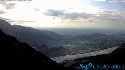 immagine della webcam nei dintorni di Sella Nevea: webcam Bordano