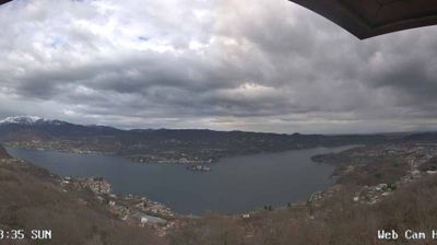 immagine della webcam nei dintorni di Borgomanero: webcam Madonna del Sasso