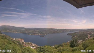 immagine della webcam nei dintorni di Casale Corte Cerro: webcam Madonna del Sasso