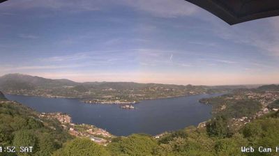 immagine della webcam nei dintorni di Fontaneto d'Agogna: webcam Madonna del Sasso