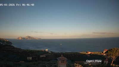 immagine della webcam nei dintorni di Positano: webcam Sant'Agata sui Due Golfi