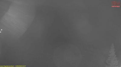 immagine della webcam nei dintorni di Piani di Artavaggio: webcam Introbio