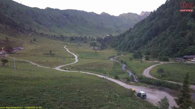 immagine della webcam nei dintorni di Roncobello: webcam Rifugio Falc
