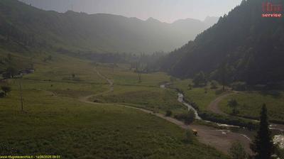 immagine della webcam nei dintorni di Mezzoldo: webcam Rifugio Falc