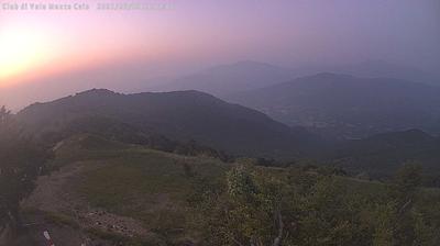 immagine della webcam nei dintorni di Trefiumi: webcam Schia Monte Caio