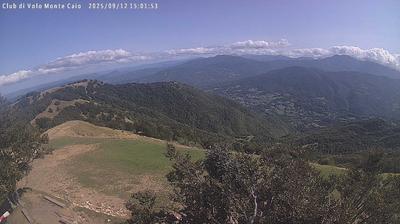 immagine della webcam nei dintorni di Fornovo di Taro: webcam Schia Monte Caio