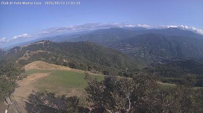 immagine della webcam nei dintorni di Trefiumi: webcam Schia Monte Caio