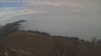 immagine della webcam nei dintorni di Calestano: webcam Schia Monte Caio