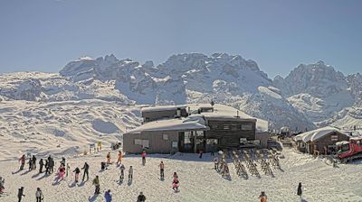 immagine della webcam nei dintorni di Passo Groste': webcam Rifugio Viviani