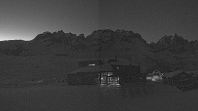 immagine della webcam nei dintorni di Cles: webcam Rifugio Viviani