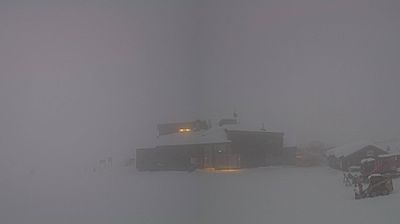 immagine della webcam nei dintorni di Vermiglio: webcam Rifugio Viviani