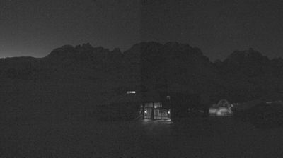 immagine della webcam nei dintorni di Madonna di Campiglio: webcam Rifugio Viviani