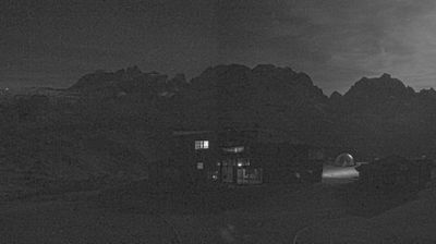 immagine della webcam nei dintorni di Spiazzo: webcam Rifugio Viviani