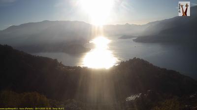 immagine della webcam nei dintorni di Piani Resinelli: webcam Perledo