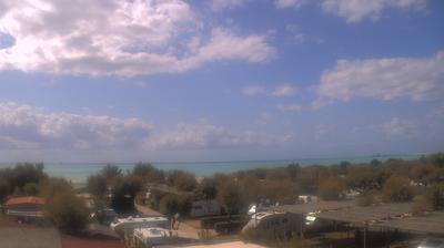 immagine della webcam nei dintorni di Marina Di Castagneto: webcam Vada