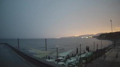 immagine della webcam nei dintorni di Trinità d'Agultu e Vignola: webcam San Pietro a Mare