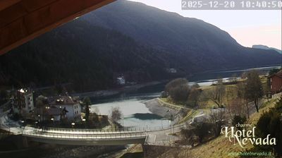 immagine della webcam nei dintorni di Cavedago: webcam Molveno