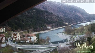 immagine della webcam nei dintorni di Andalo: webcam Molveno