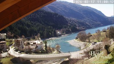 immagine della webcam nei dintorni di Carisolo: webcam Molveno