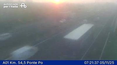 immagine della webcam nei dintorni di Sant'Angelo Lodigiano: webcam San Rocco al Porto