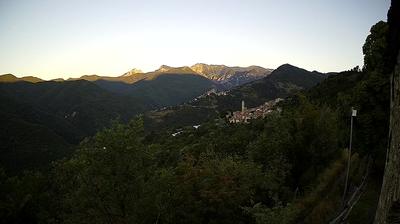 immagine della webcam nei dintorni di Castel Vittorio: webcam Molini di Triora