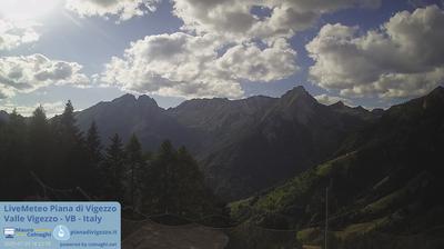 immagine della webcam nei dintorni di Bognanco: webcam Toceno