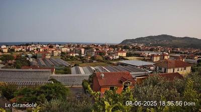 immagine della webcam nei dintorni di Imperia: webcam Diano Castello